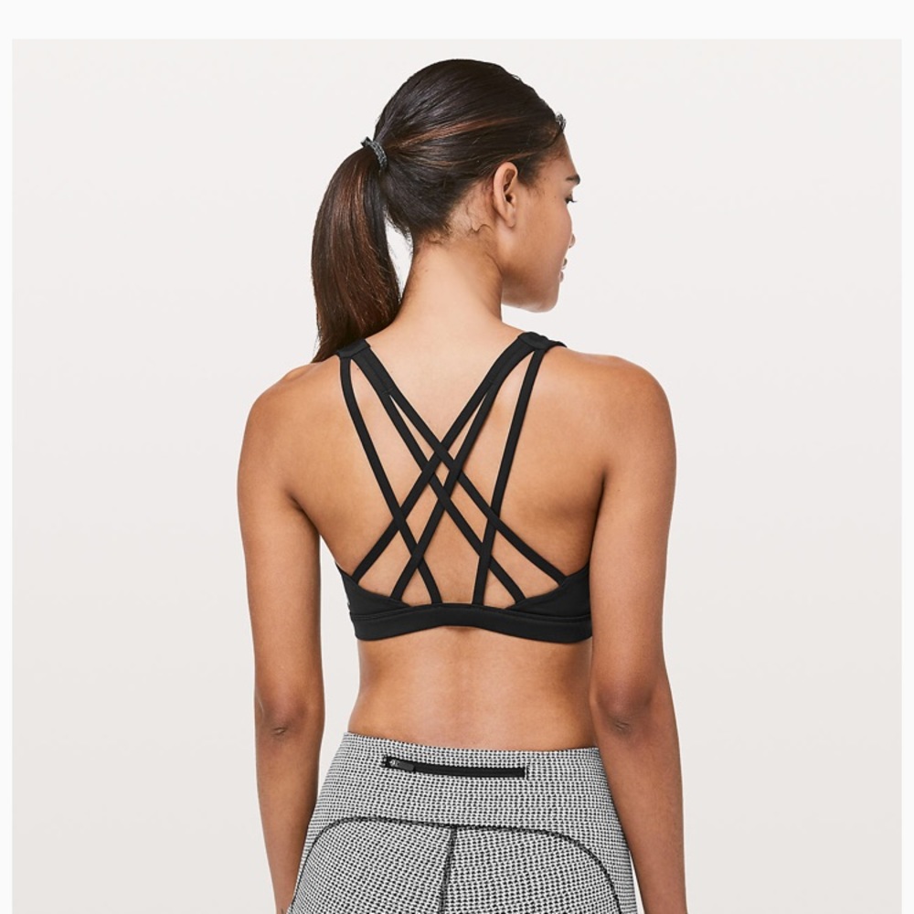 Lululemon free to be serene bra size 6